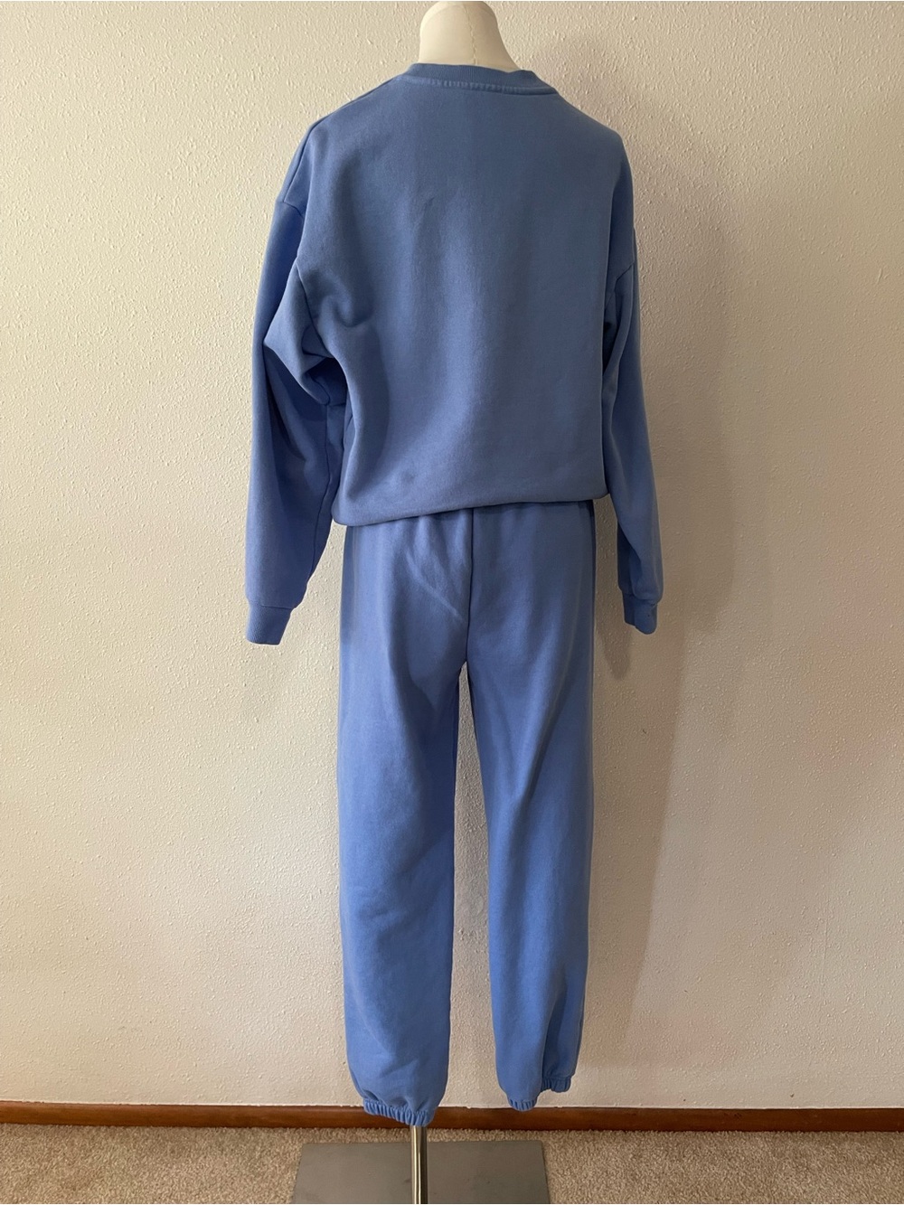 ALO Blue Pullover & Jogger Set - Picture 3 of 10